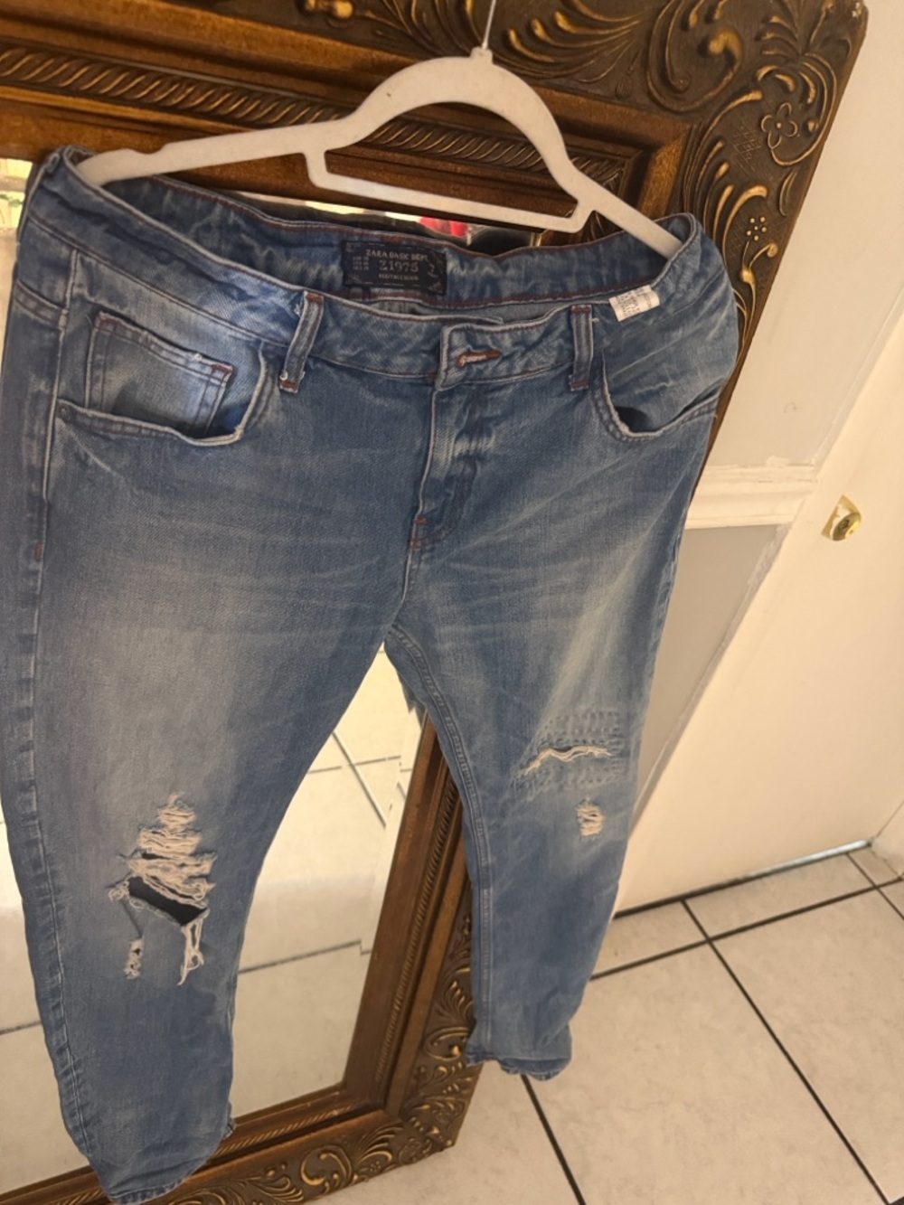 Zara Light Blue Slim Distressed Men’s Jeans